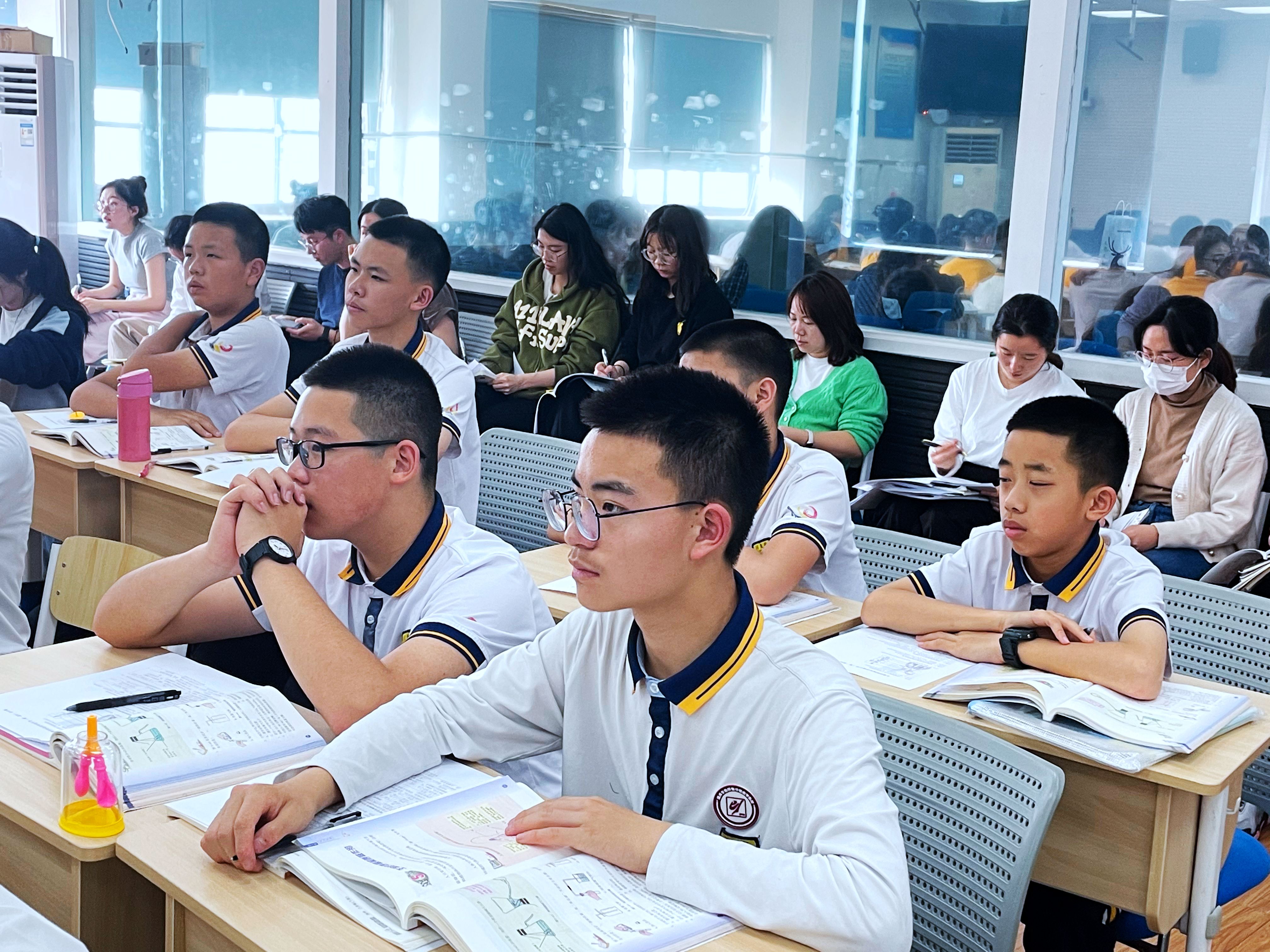详细阅读:温州中学附属初中(温州中学附属初中蔡呈腾简介) 温州中学附属初中(温州中学附属初中蔡呈腾简介)